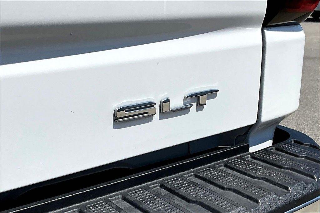 GMC Sierra 1500 SLT Crew Cab 4WD 2025