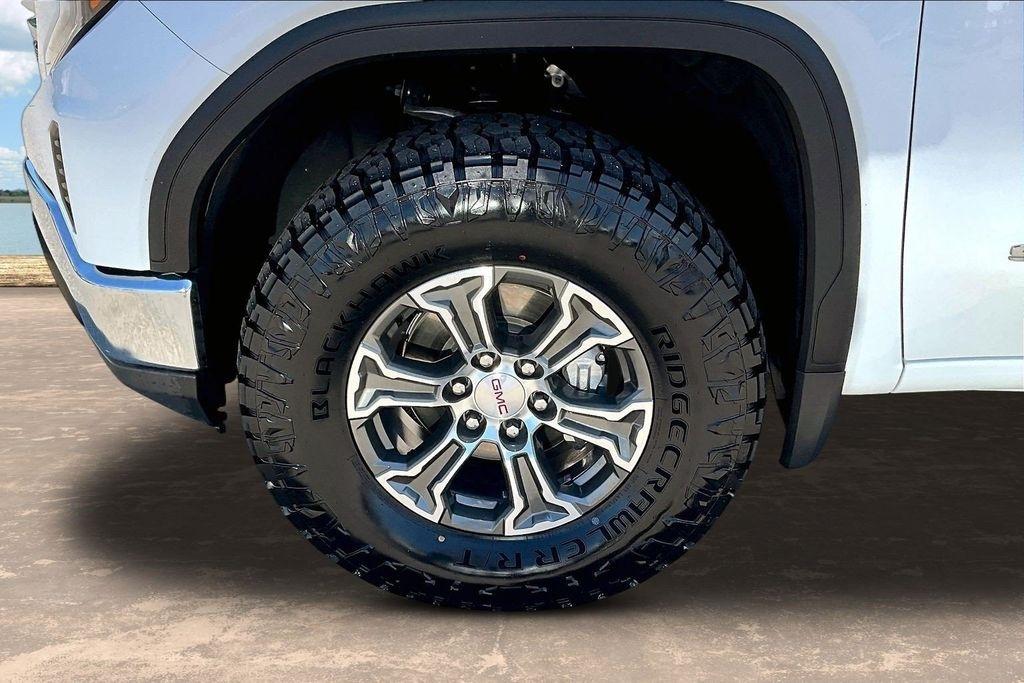 GMC Sierra 1500 SLT Crew Cab 4WD 2025