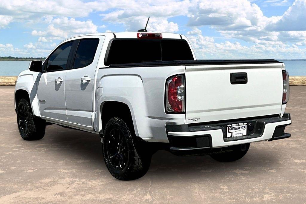 View vehicle photo 4