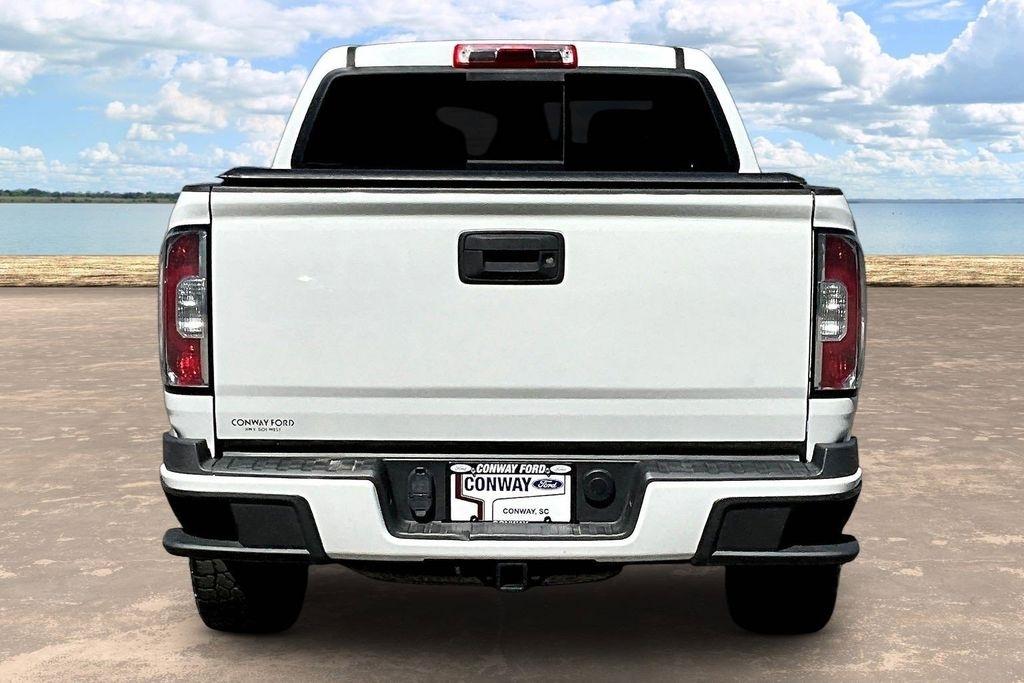 View vehicle photo 5