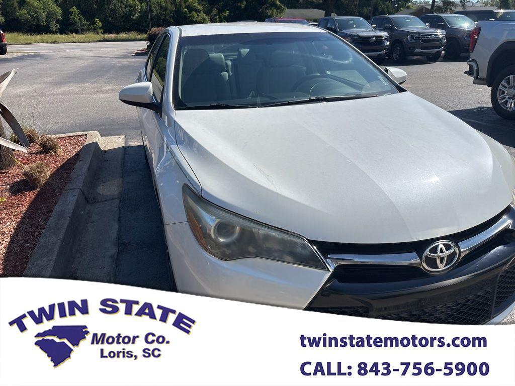 Toyota Camry SE 2017