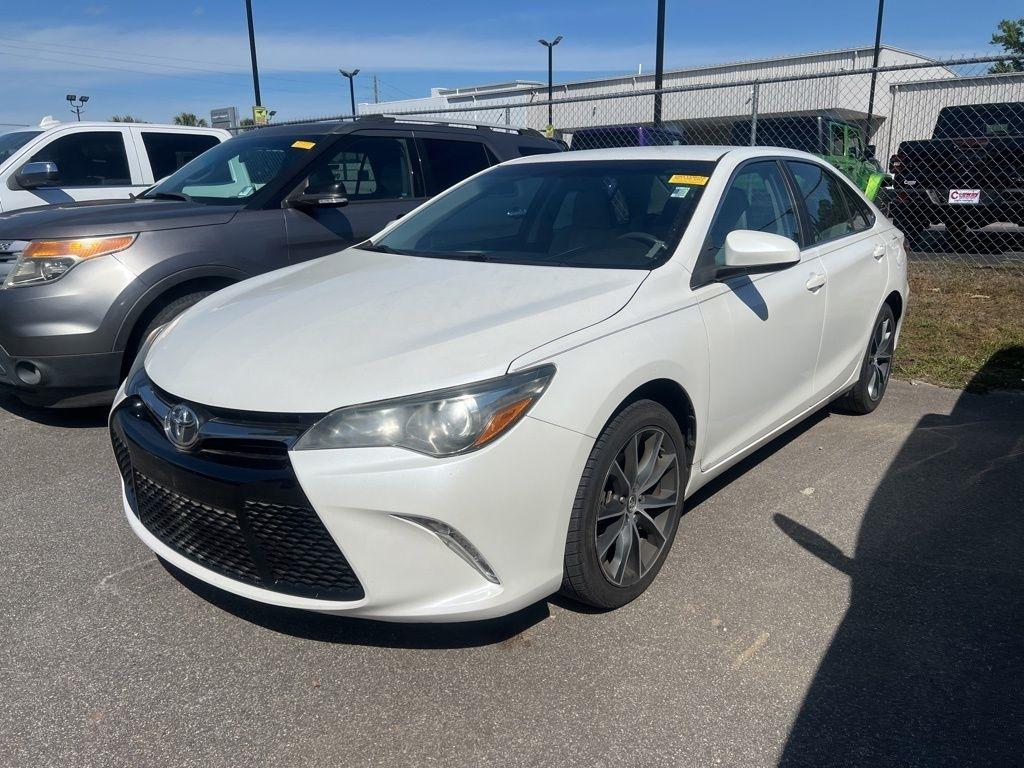 Toyota Camry SE 2017