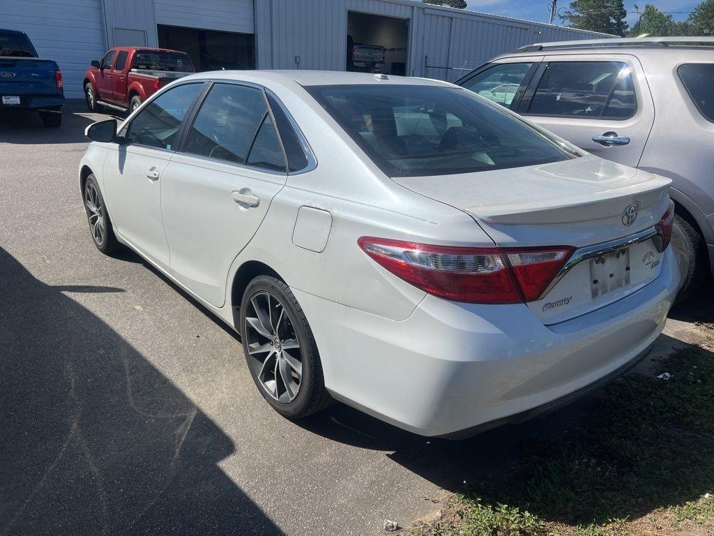 Toyota Camry SE 2017