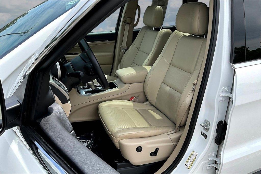 Jeep Grand Cherokee Limited 2WD 2021