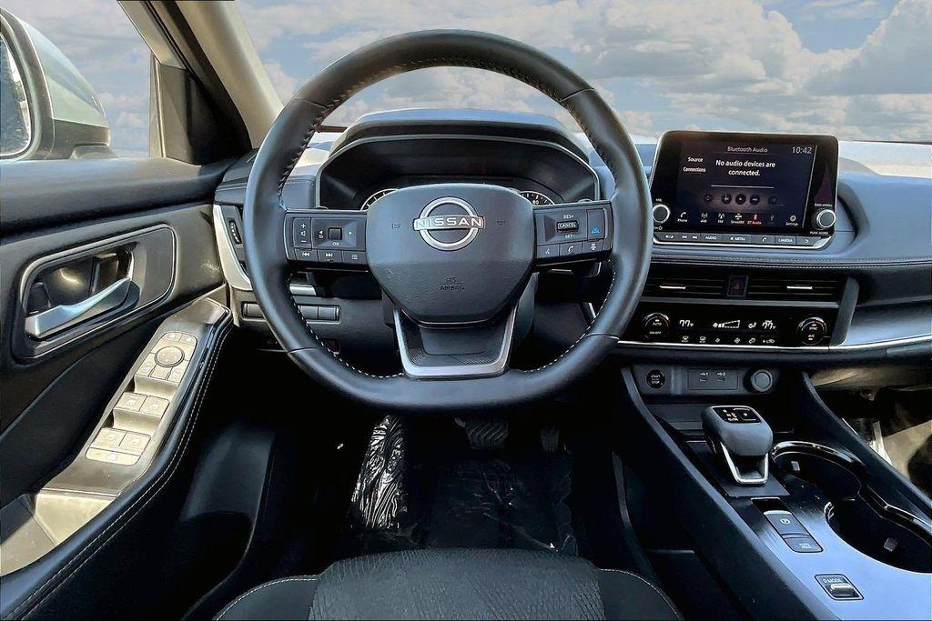 Nissan Rogue SV 2025