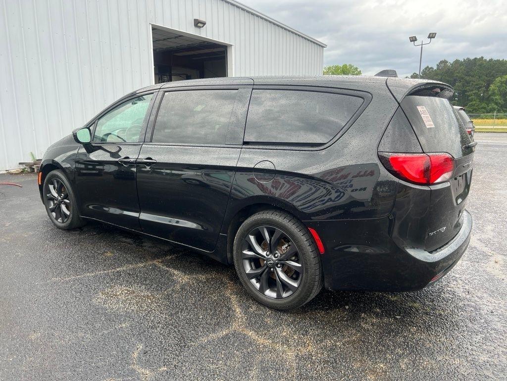 Chrysler Pacifica Touring Plus 2020