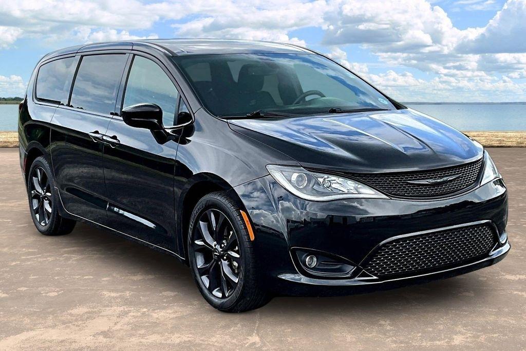 2020 Chrysler Pacifica Touring Plus