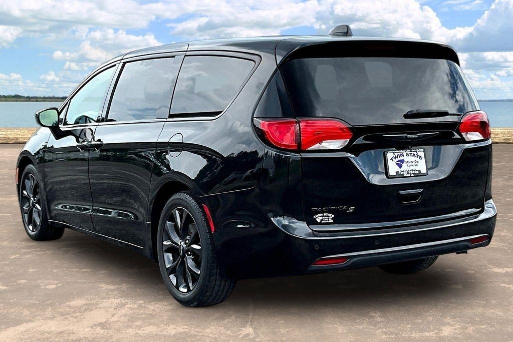 Chrysler Pacifica Touring Plus 2020