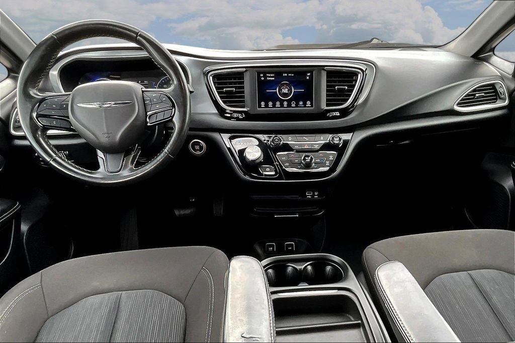 Chrysler Pacifica Touring Plus 2020