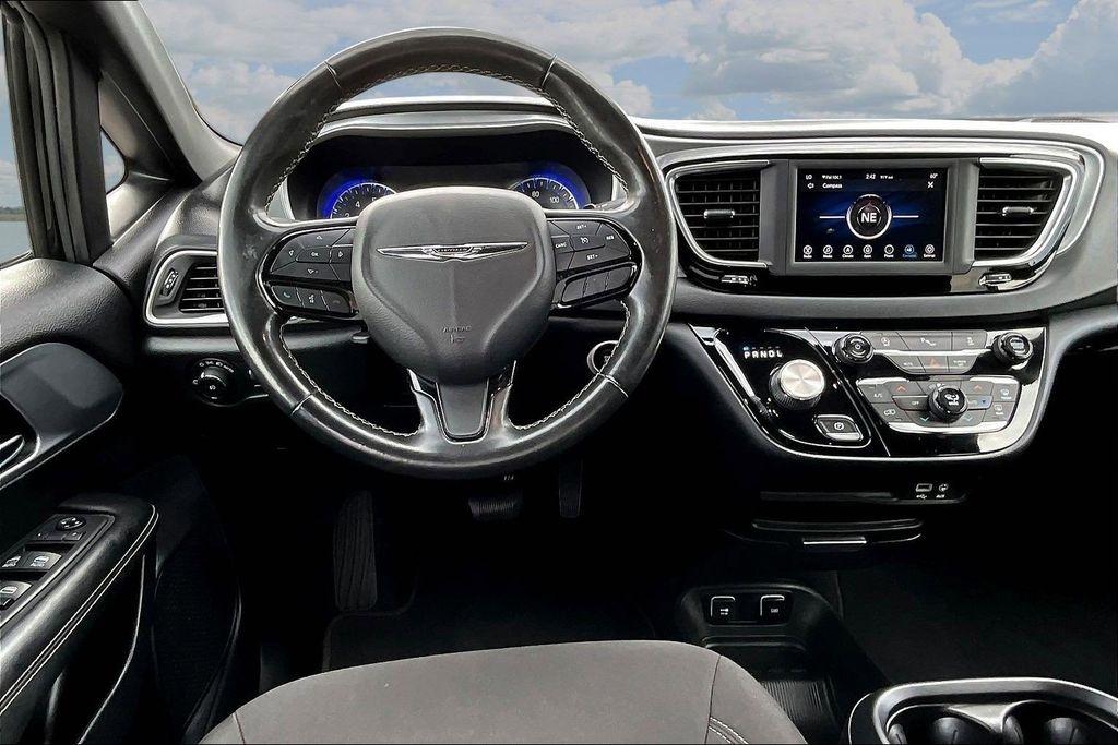 Chrysler Pacifica Touring Plus 2020