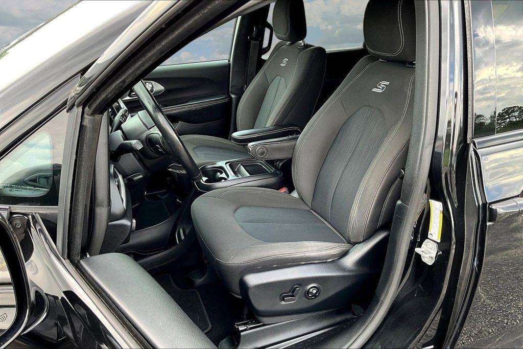 Chrysler Pacifica Touring Plus 2020