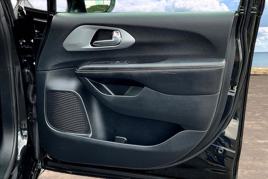 Chrysler Pacifica Touring Plus 2020