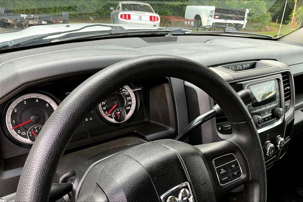 RAM 1500 Tradesman Crew Cab SWB 4WD 2014
