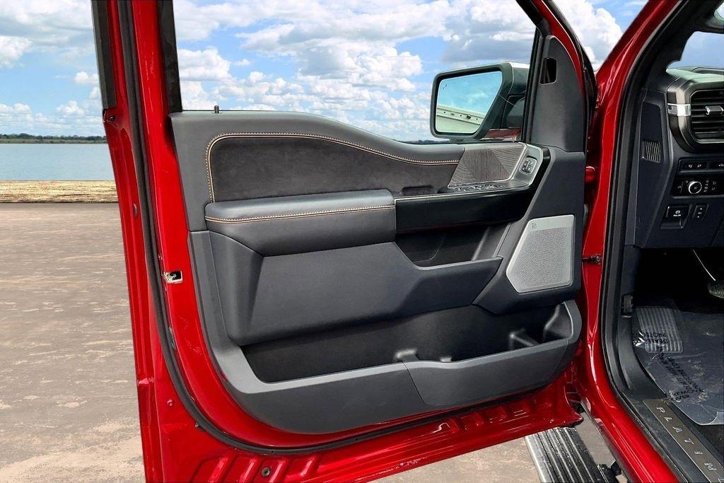 Ford F-150 Lariat SuperCrew 5.5-ft. Bed 4WD 2023