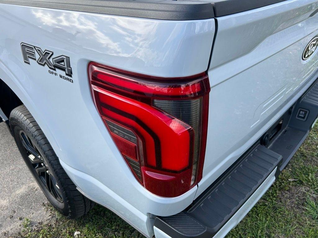 Ford F-150  2025