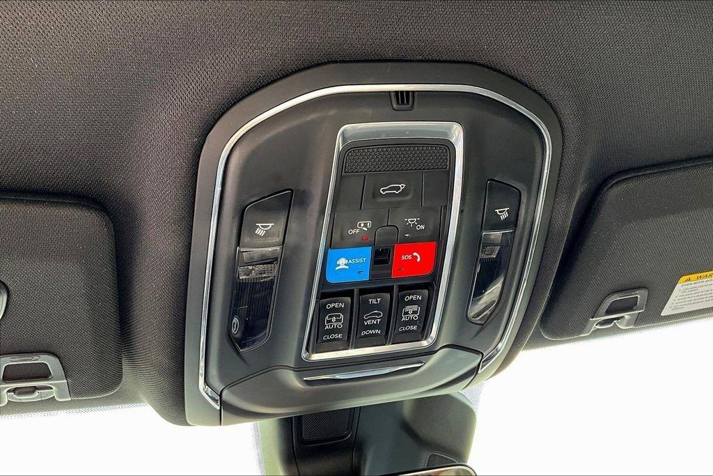 Jeep Grand Cherokee Limited 2WD 2025