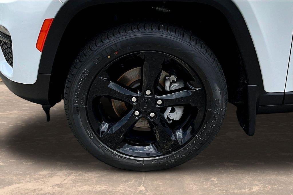 Jeep Grand Cherokee Limited 2WD 2025