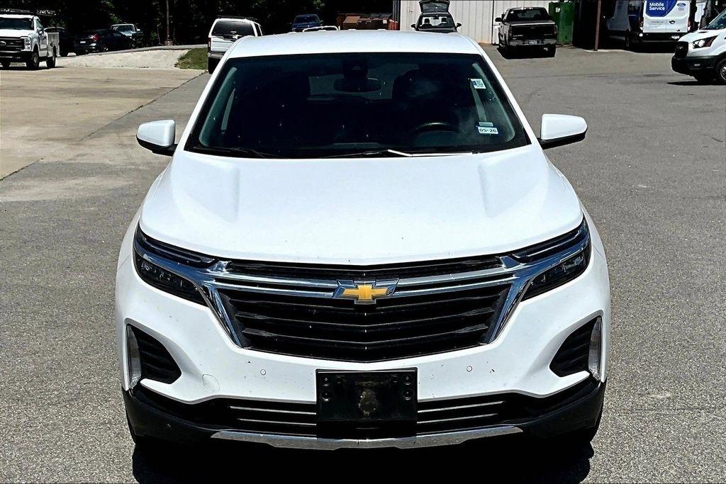 View vehicle photo 3