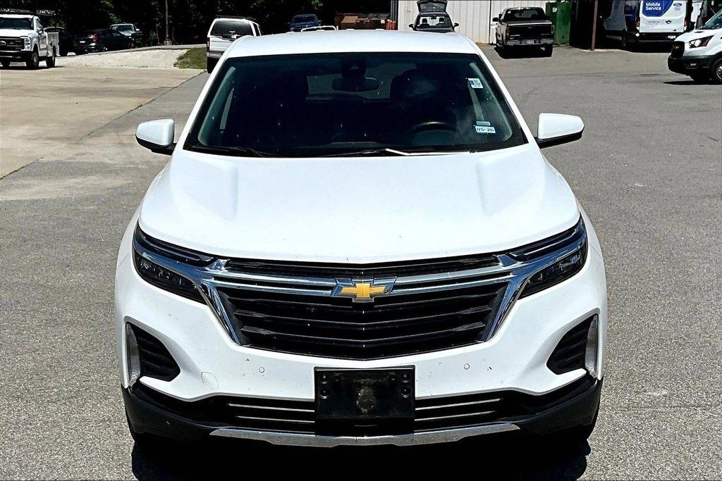 View vehicle photo 4