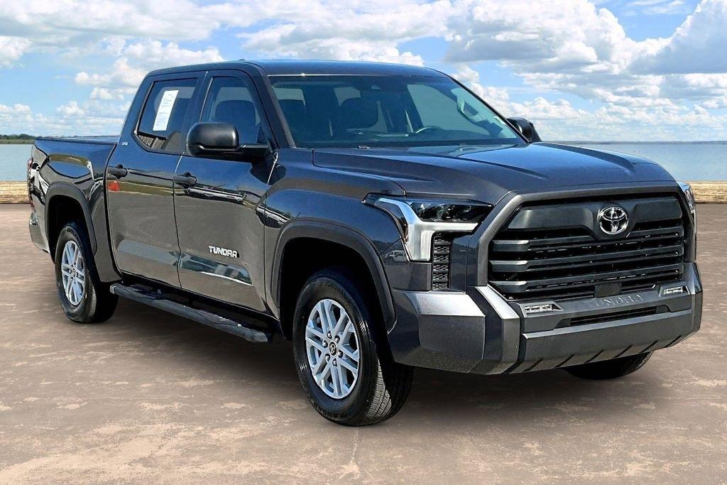 2024 Toyota Tundra SR5 CrewMax 4WD