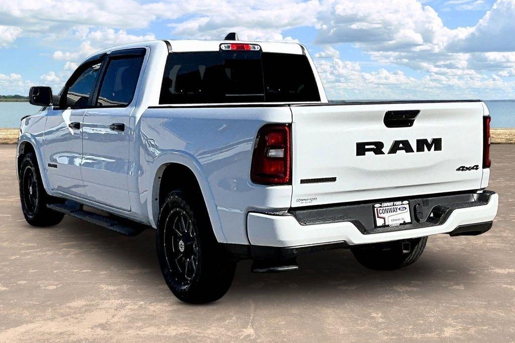 RAM 1500 Big Horn Crew Cab SWB 4WD 2025