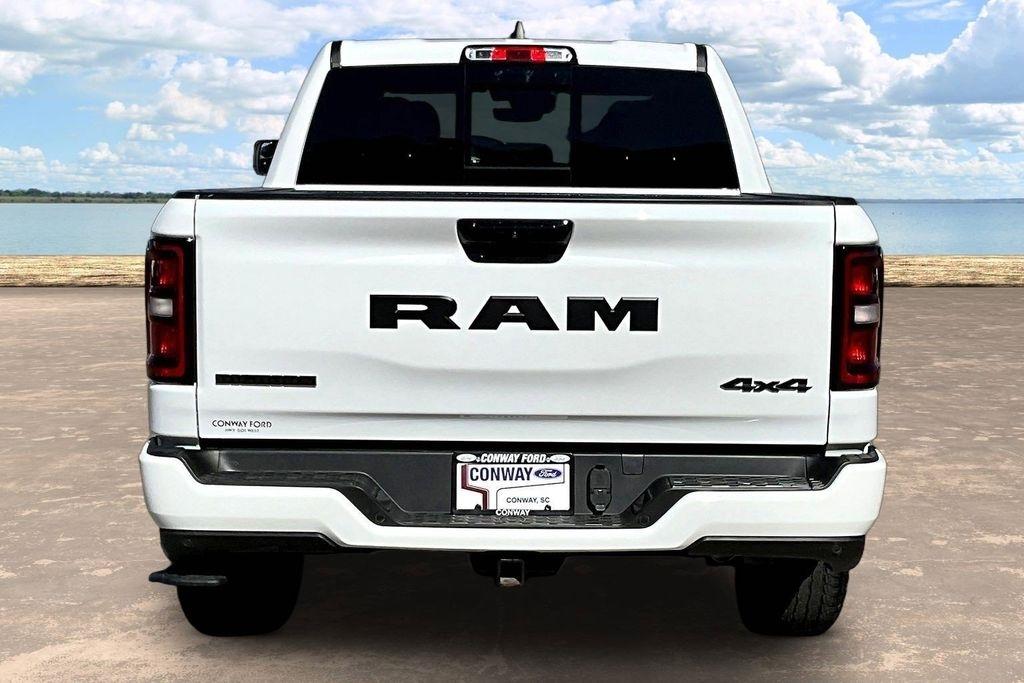 RAM 1500 Big Horn Crew Cab SWB 4WD 2025