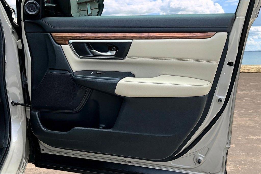Honda CR-V Touring 2WD 2019