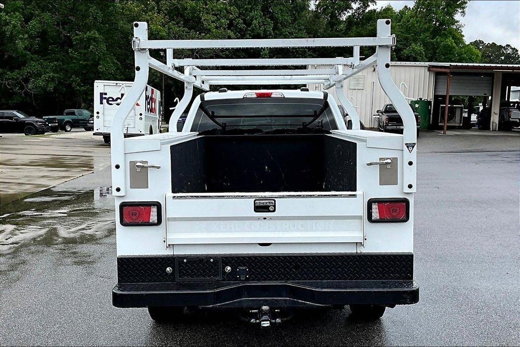 Ford F-250 SD XL Crew Cab 4WD 2024
