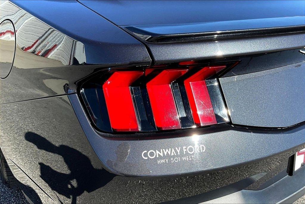 Ford Mustang EcoBoost Coupe 2024