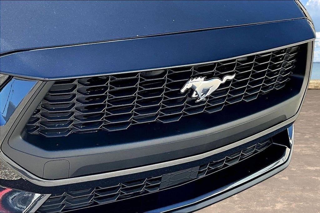 Ford Mustang EcoBoost Coupe 2024