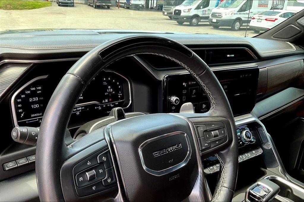 GMC Sierra 1500 Denali Ultimate Crew Cab 4WD 2023