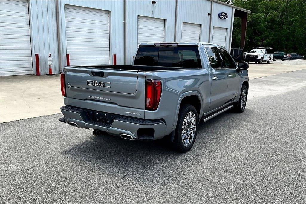 GMC Sierra 1500 Denali Ultimate Crew Cab 4WD 2023
