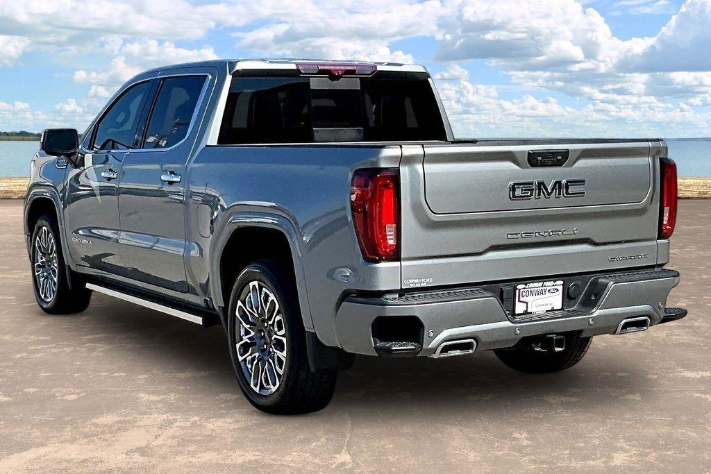 GMC Sierra 1500 Denali Ultimate Crew Cab 4WD 2023