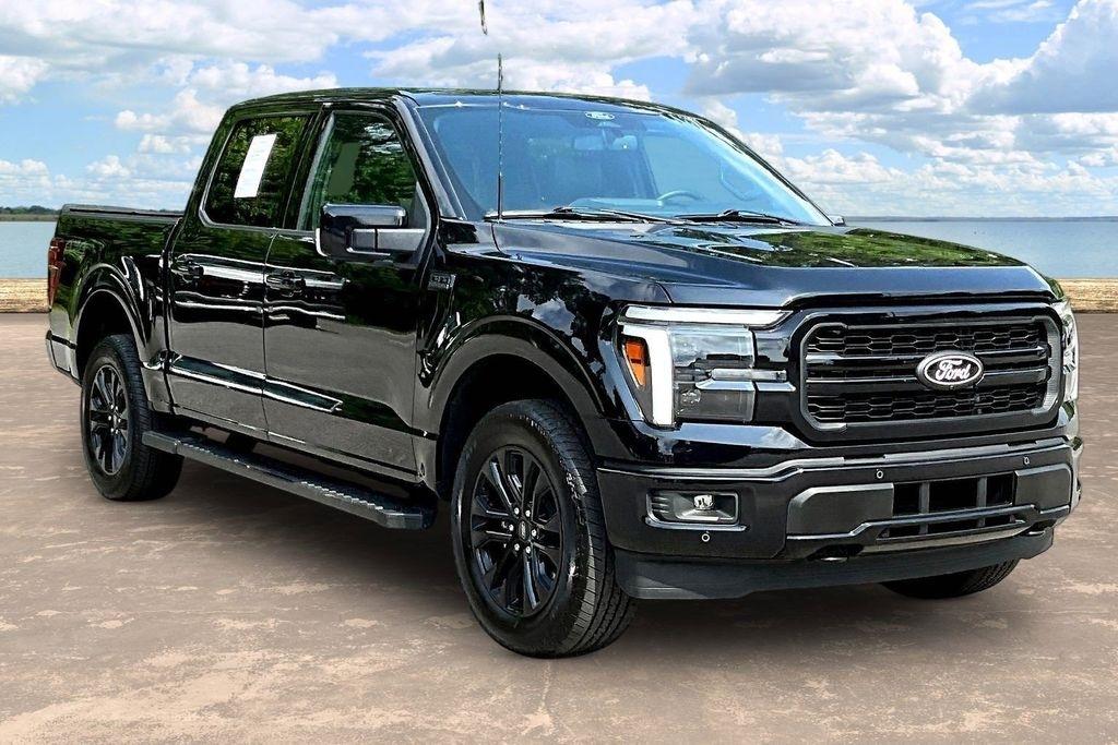 2025 Ford F-150 Lariat SuperCrew 4WD