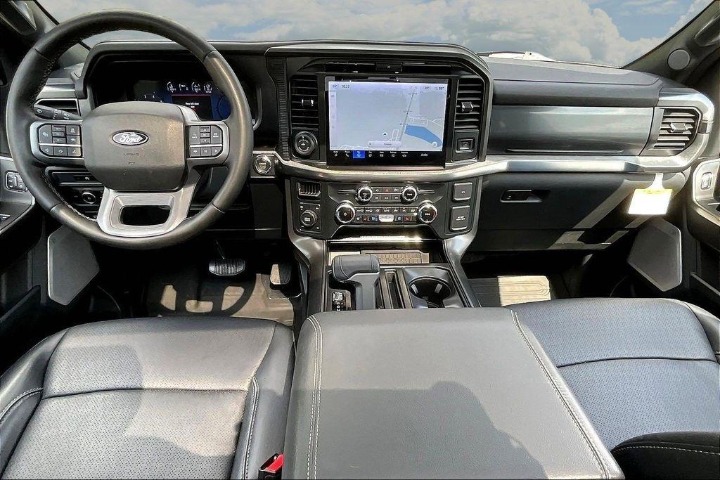 Ford F-150 Lariat SuperCrew 4WD 2025