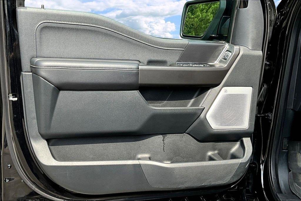 Ford F-150 Lariat SuperCrew 4WD 2025