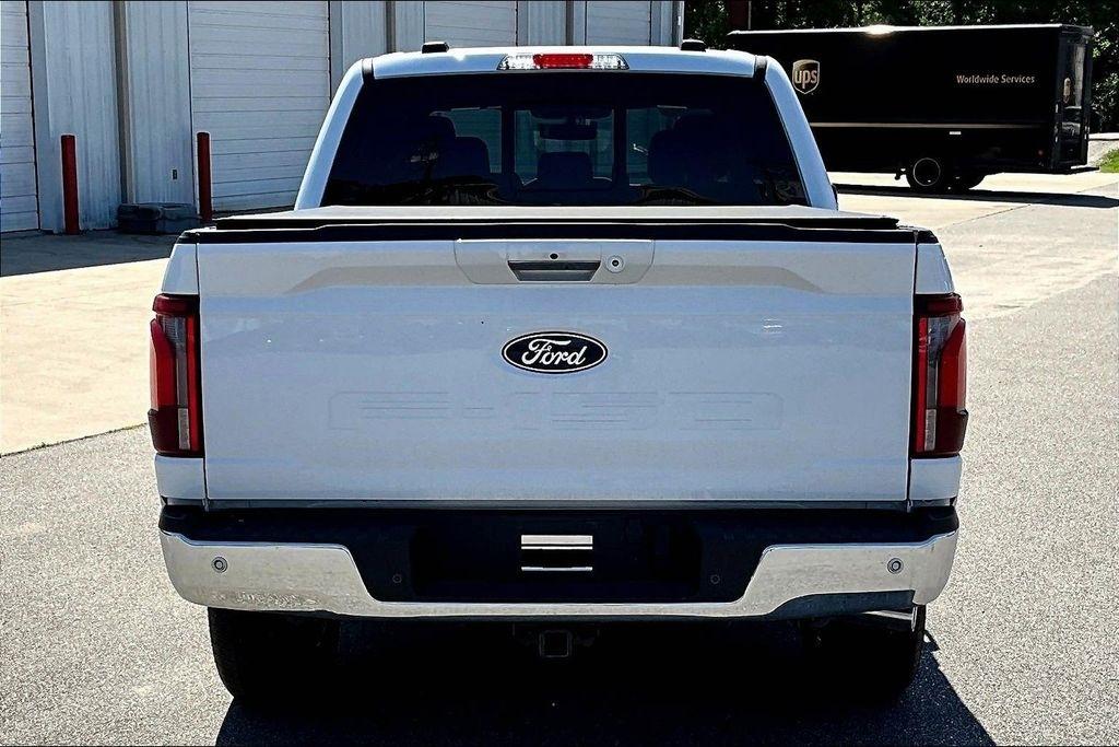 Ford F-150 Lariat SuperCrew 4WD 2024
