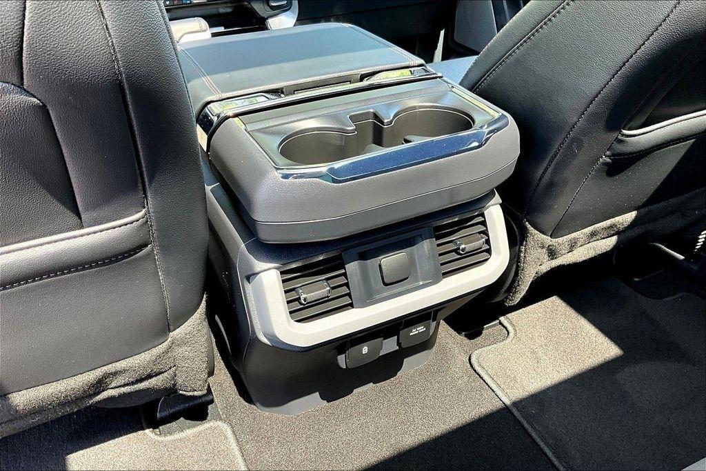 Ford F-150 Lariat SuperCrew 4WD 2024