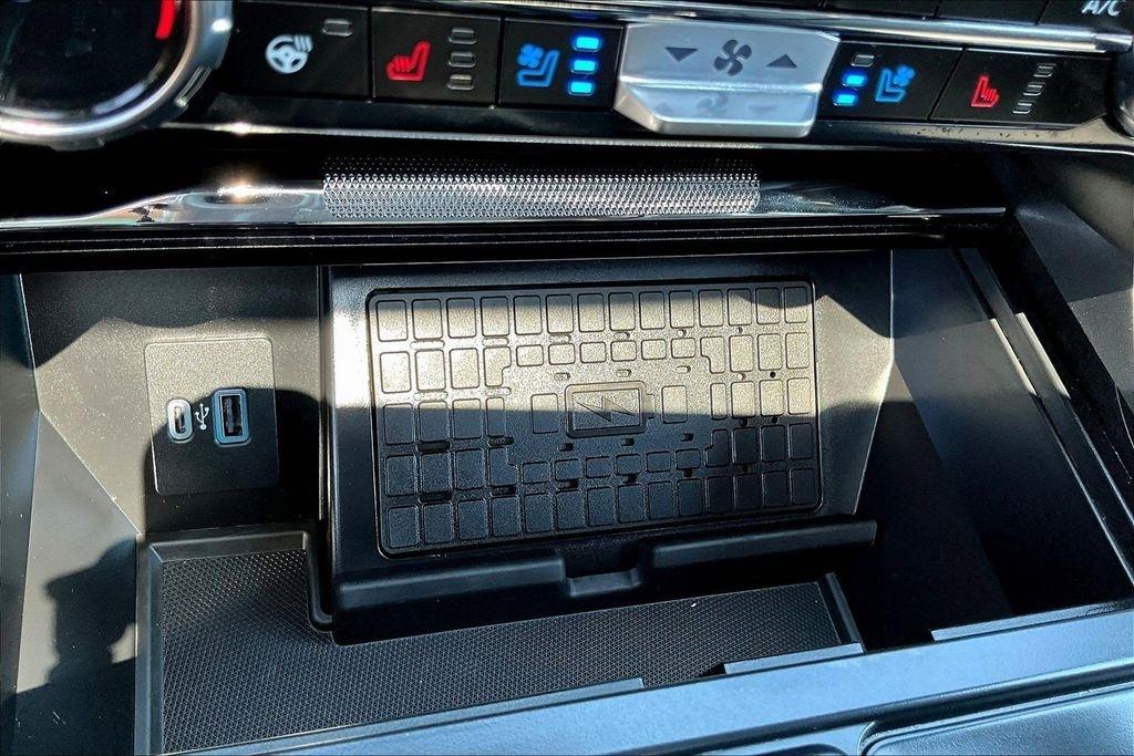 Ford F-150 Lariat SuperCrew 4WD 2024