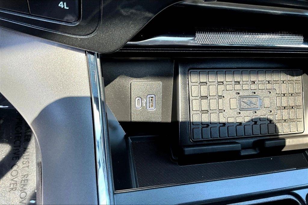 Ford F-150 Lariat SuperCrew 4WD 2024
