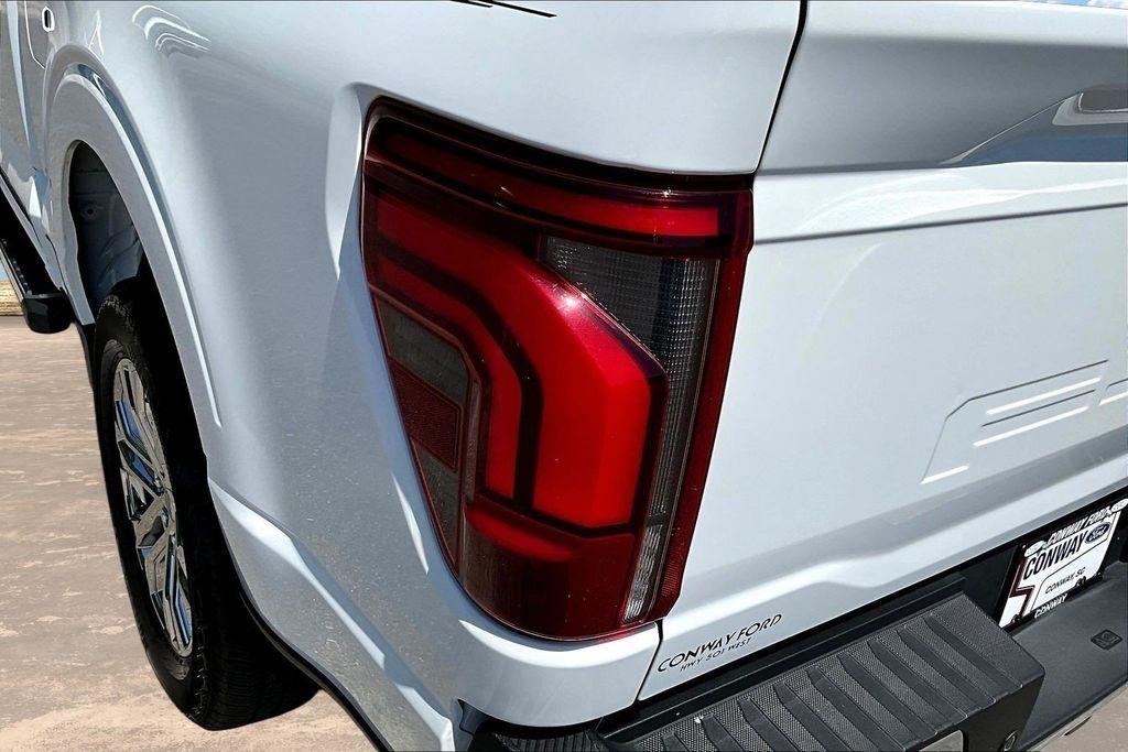Ford F-150 Lariat SuperCrew 4WD 2024