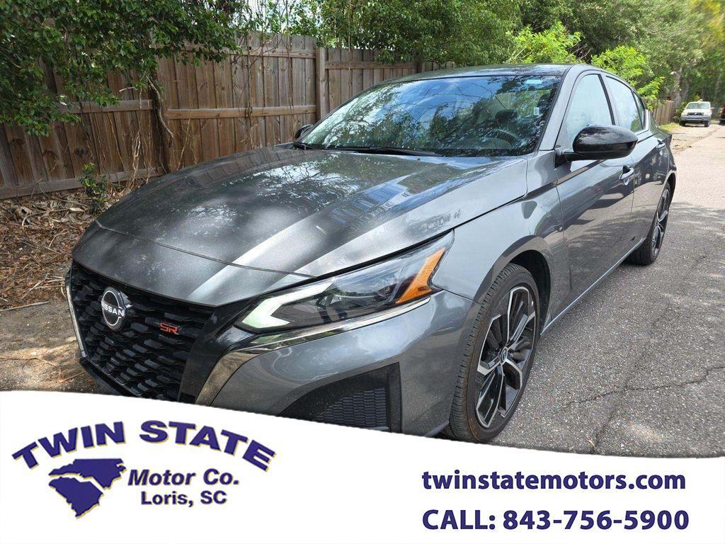 2025 Nissan Altima 2.5 SR