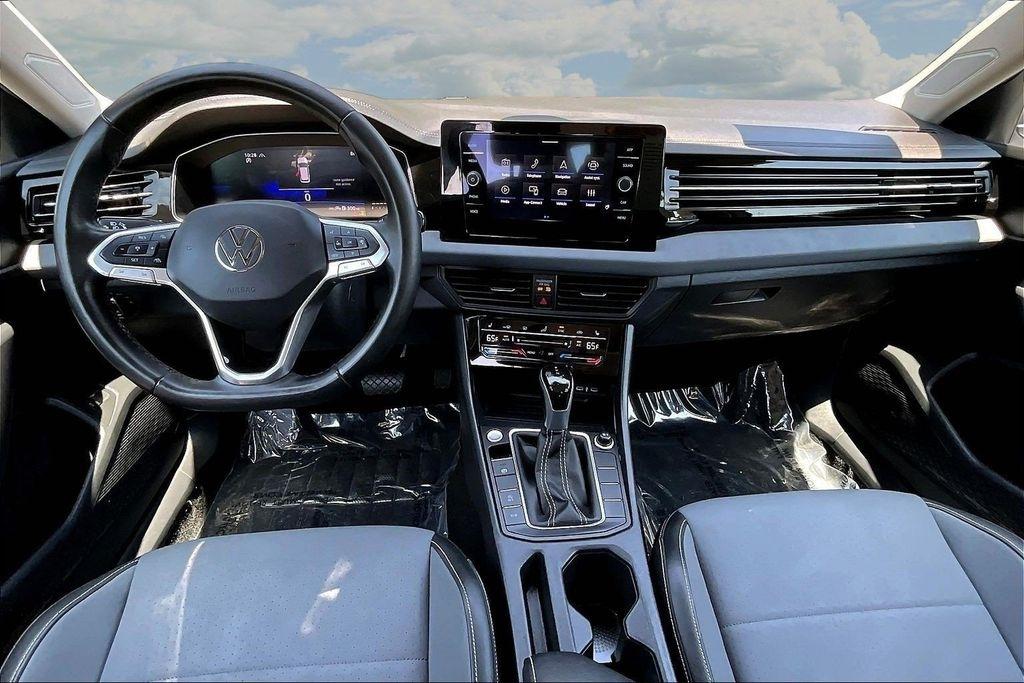 Volkswagen Jetta SE 2025