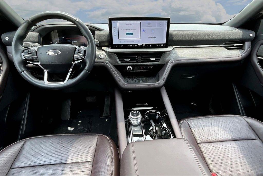 Ford Explorer  2025