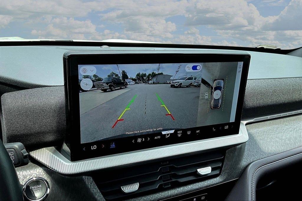 Ford Explorer  2025