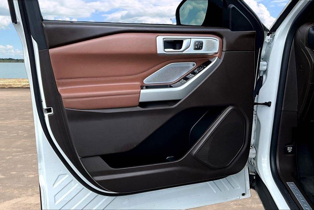 Ford Explorer  2021