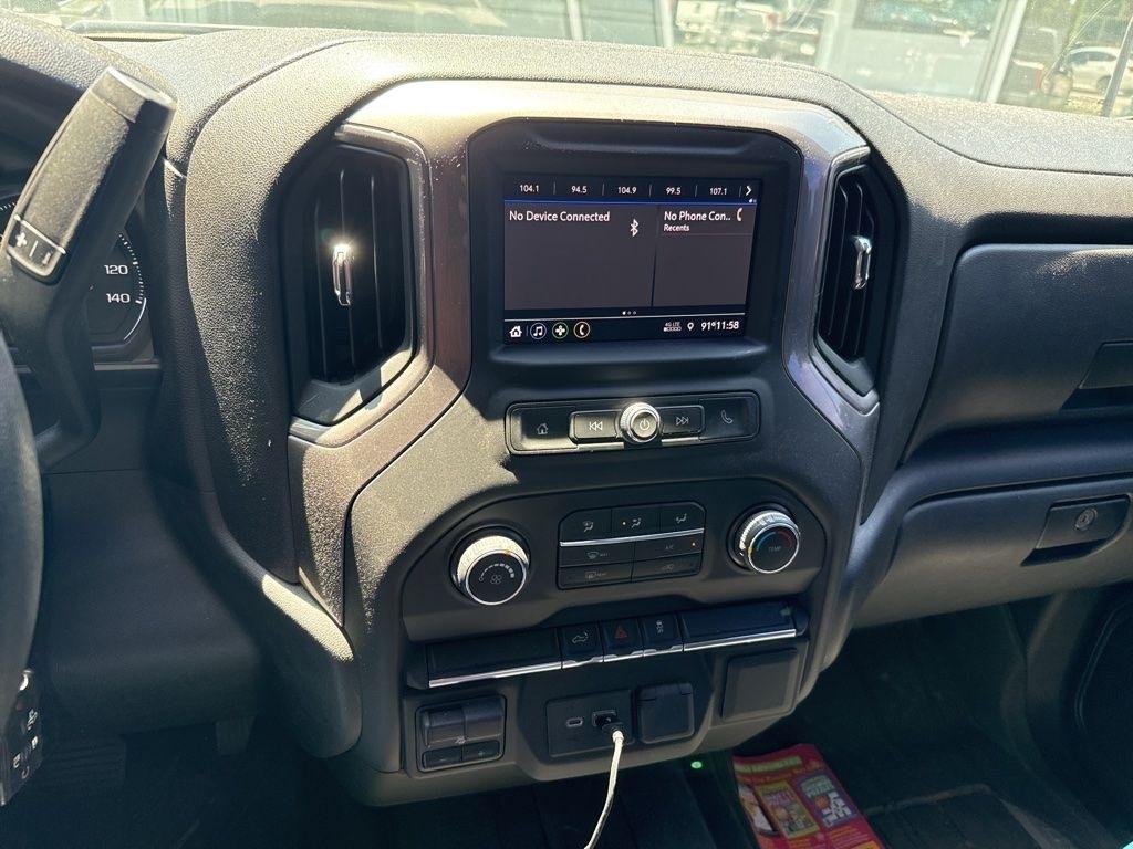 Chevrolet Silverado 2500HD Custom Crew Cab Short Box 4WD 2023