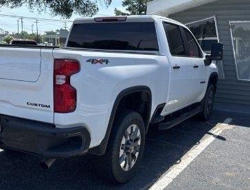 Chevrolet Silverado 2500HD Custom Crew Cab Short Box 4WD 2023