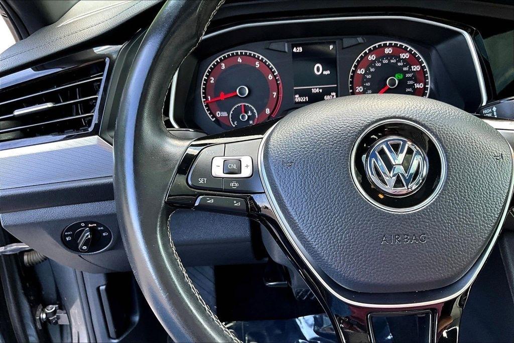 Volkswagen Jetta 1.4T S 8A 2020