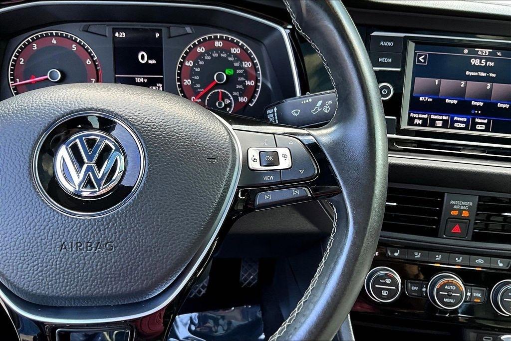 Volkswagen Jetta 1.4T S 8A 2020